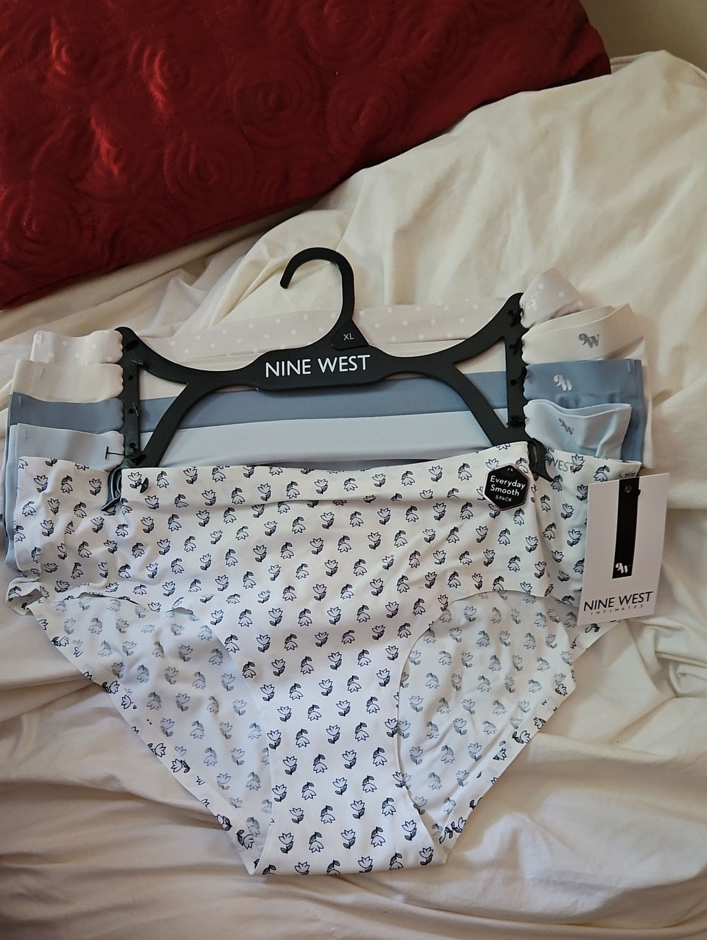 Nine WEST smooth Panties XL. NWT